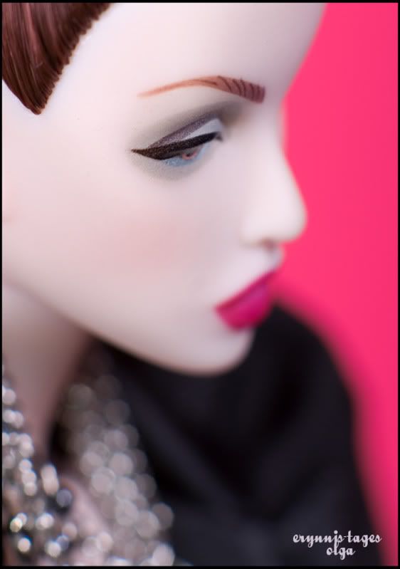 IFDC Exclusive FR Monogram BLACK PARTY doll IFDC Exclusive FR Monogram BLACK PARTY doll. Her face screening is awesome