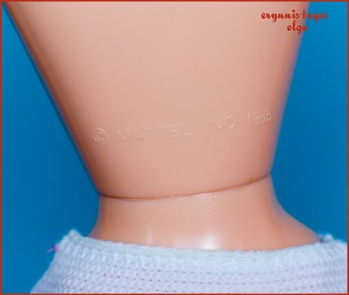 back of the Ma-Ba barbie back of the Ma-Ba Barbie: signed MATTEL INC 1985 plecy Ma-ba Barbie oznakowane MATTEL INC 1985