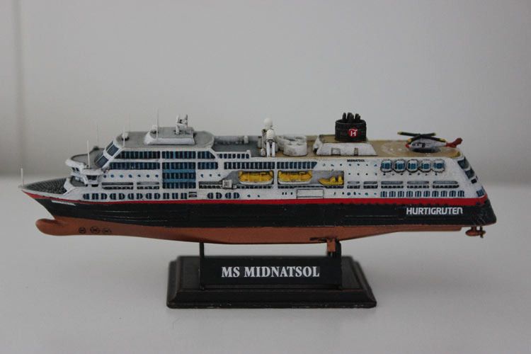 Revell Ms Midnatsol Hurtigruten International