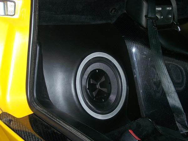 Also not seen are the Xtec Convertible Speakers that were also installed