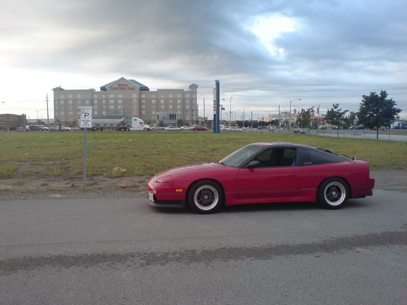 http://i63.photobucket.com/albums/h124/civicsedan/rims/DSC00229.jpg