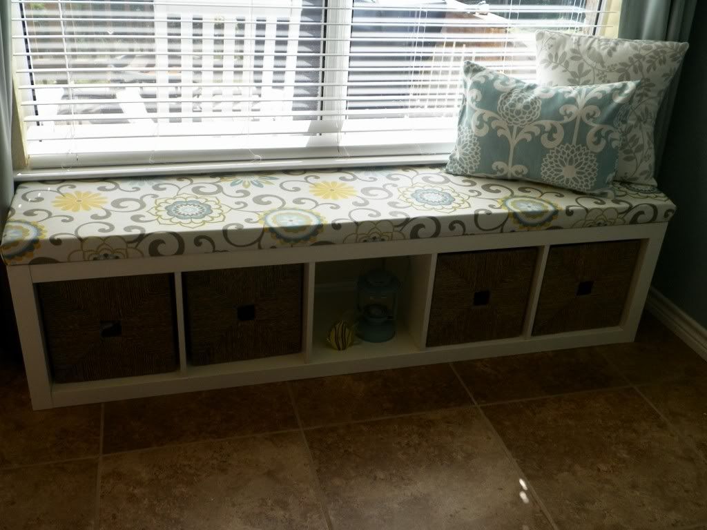 Chaos In My Casa: DIY Window Bench