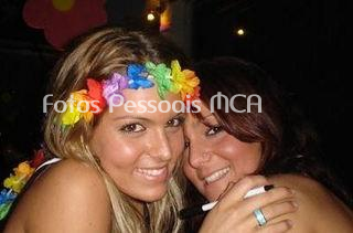 Diana Chaves e irmã