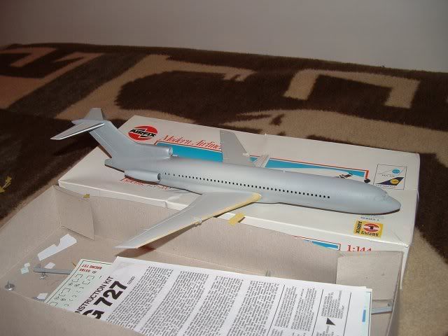 Boeing727-Assembly-PaintedWingsAndE.jpg