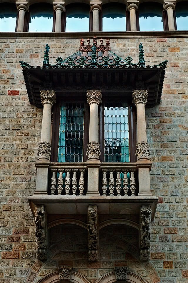 Art Nouveau Balcony at La Diputació de Barcelona [enlarge]