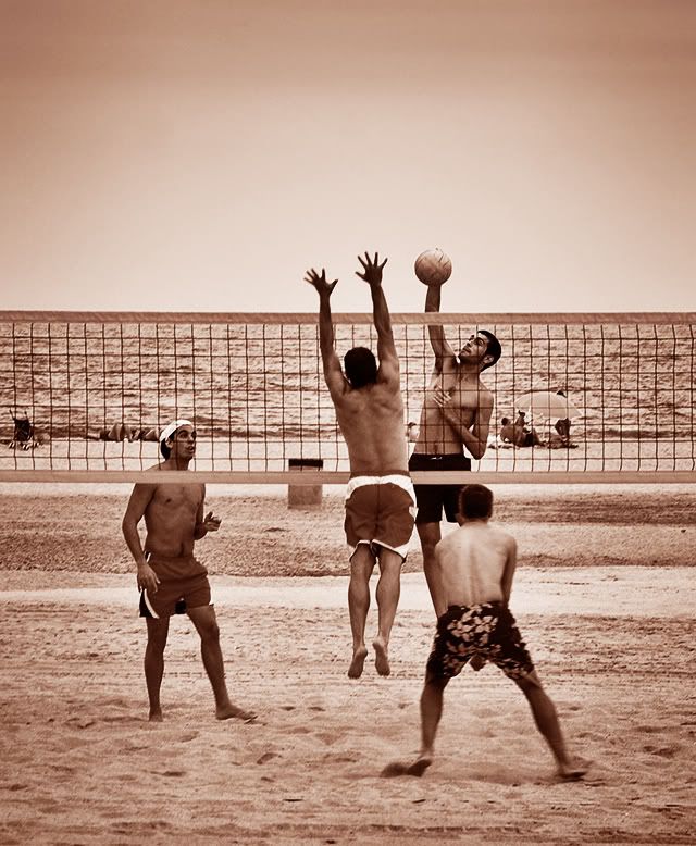 Beach Volley at Premiá de Mar, Maresme, Barcelona [enlarge]