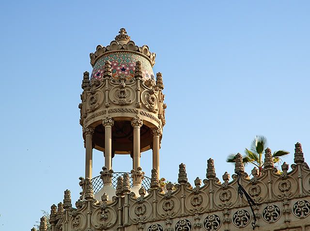 Detail of Casa Lleó Morera at Passeig de Gracia 35, Barcelona, Spain [enlarge]