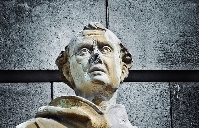 Fray Bernat de Boïl, Columbus Monument, Barcelona [enlarge]