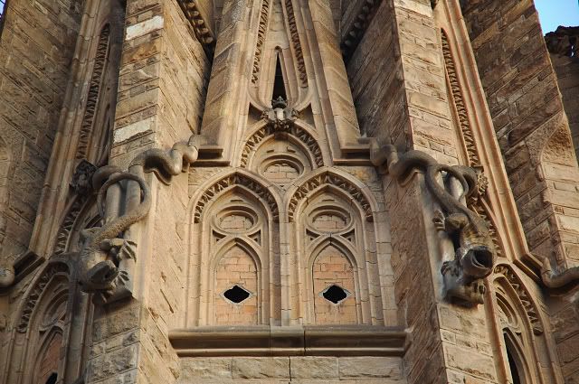 Gaudi: Lizards at Sagrada Familia