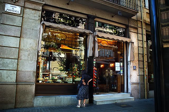 Best Pastry Shops in Barcelona: Pastelerias Mauri [enlarge]