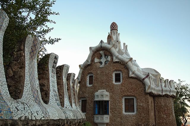 Park Güell: Chocolate, Candy and Marzipan