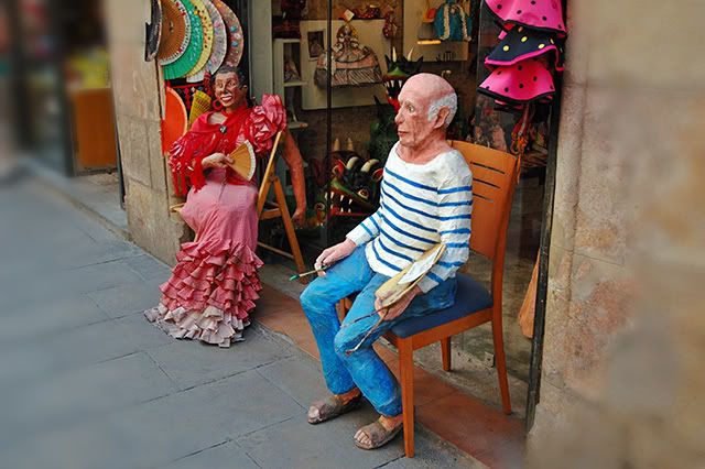 Picasso and Flamenco Dancer in Paper Mache [enlarge]
