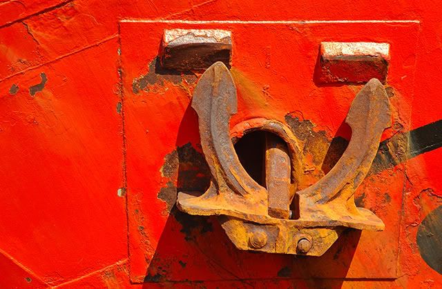 The Rusty Anchor of the Naumon in Port Vell, Barcelona [enlarge]