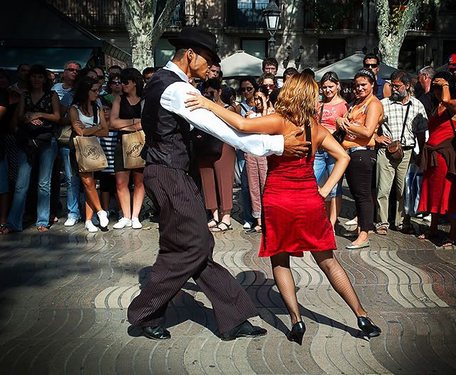 Tango Dancers, Ramblas, Barcelona, Spain [enlarge]
