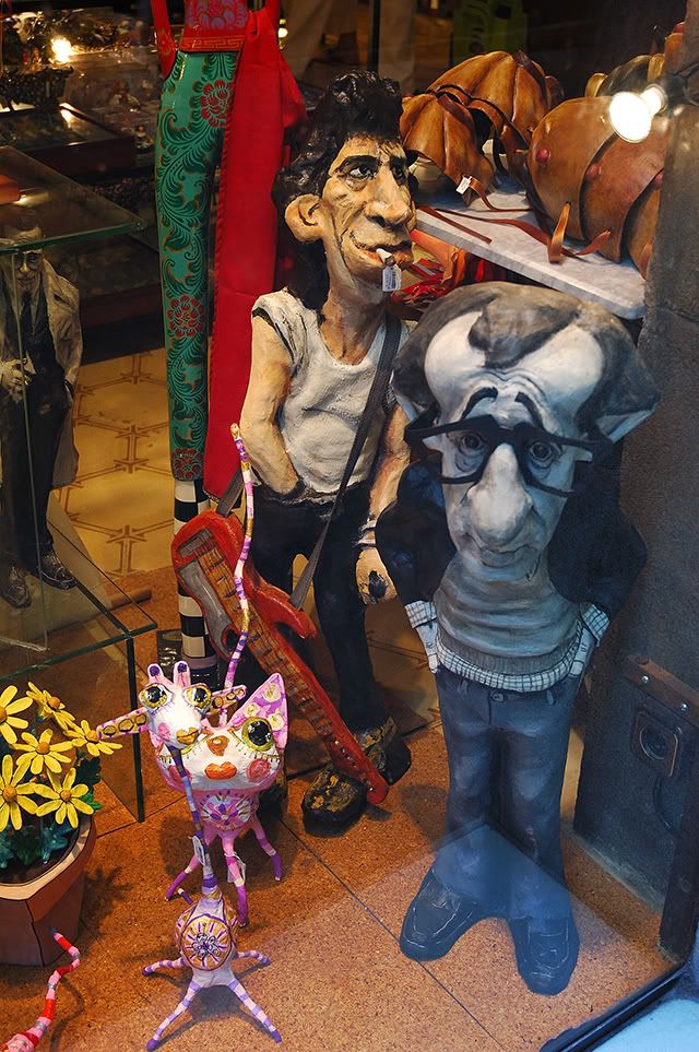 Keith Richards and Woody Allen - Paper Mache - Barri Gotic, Barcelona [enlarge]