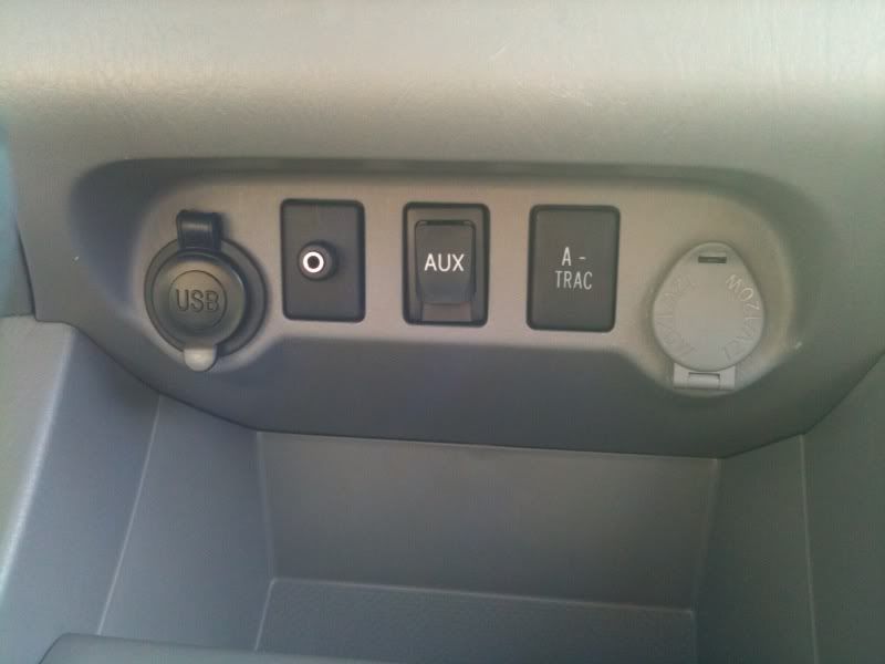 2007 toyota tacoma radio aux input #4