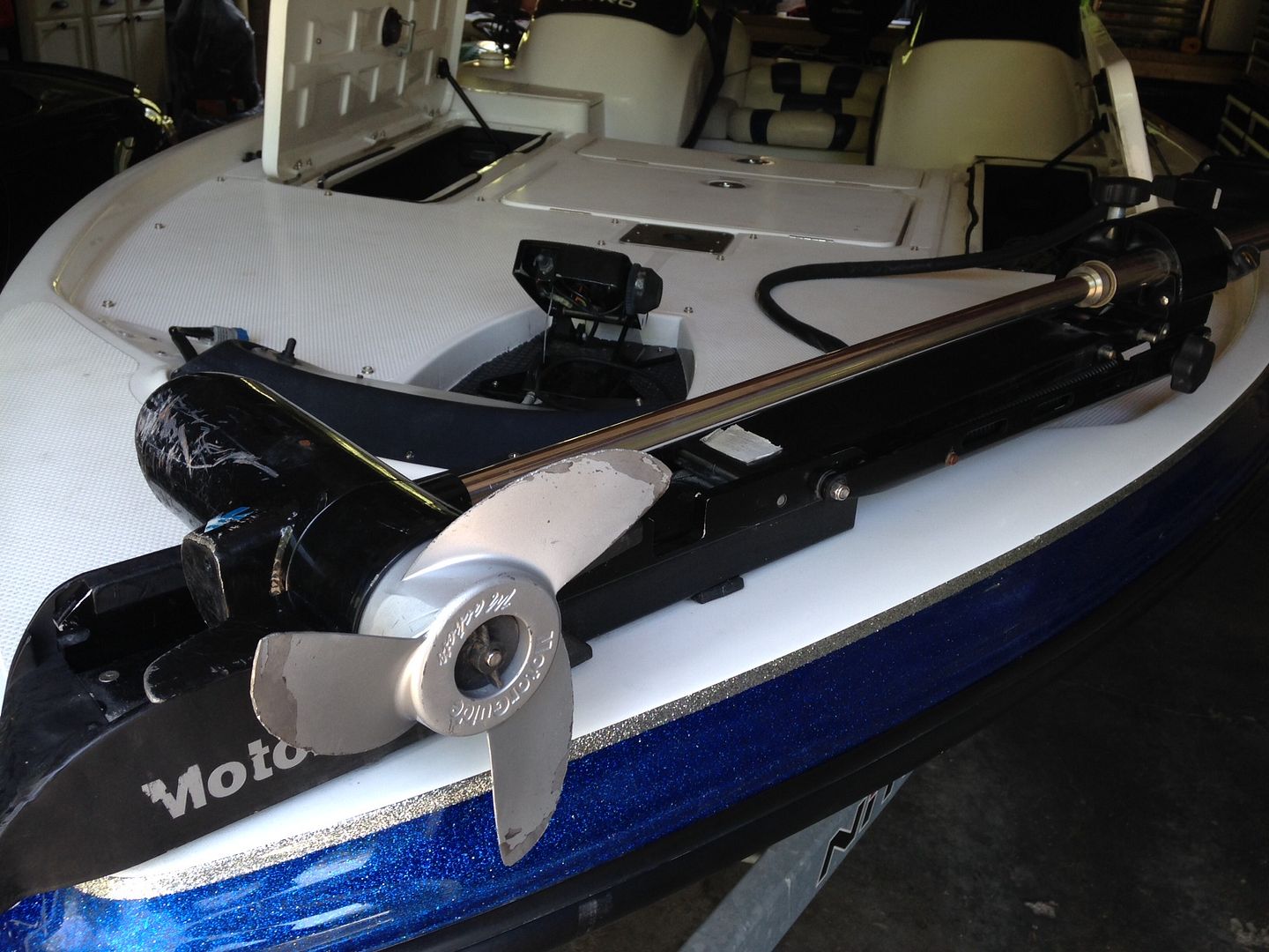 tour trolling motor w/ machete 82 TR82P Tour