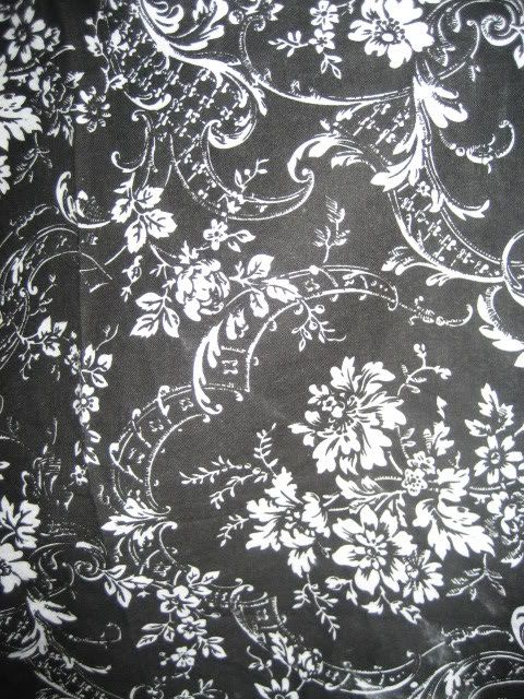 Small b/w floral