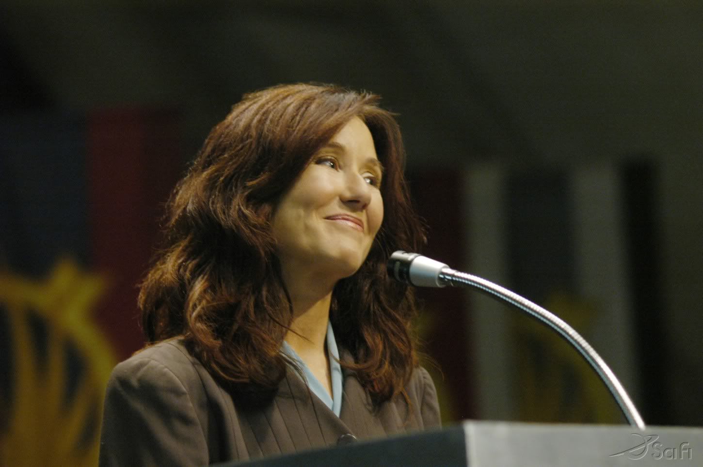 RoslinMary McDonnell