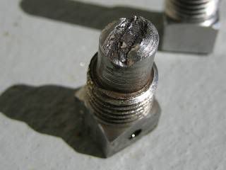 Close up of broken pin 1