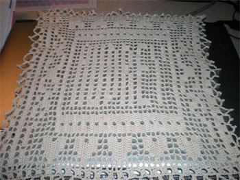 Filet crochet lace