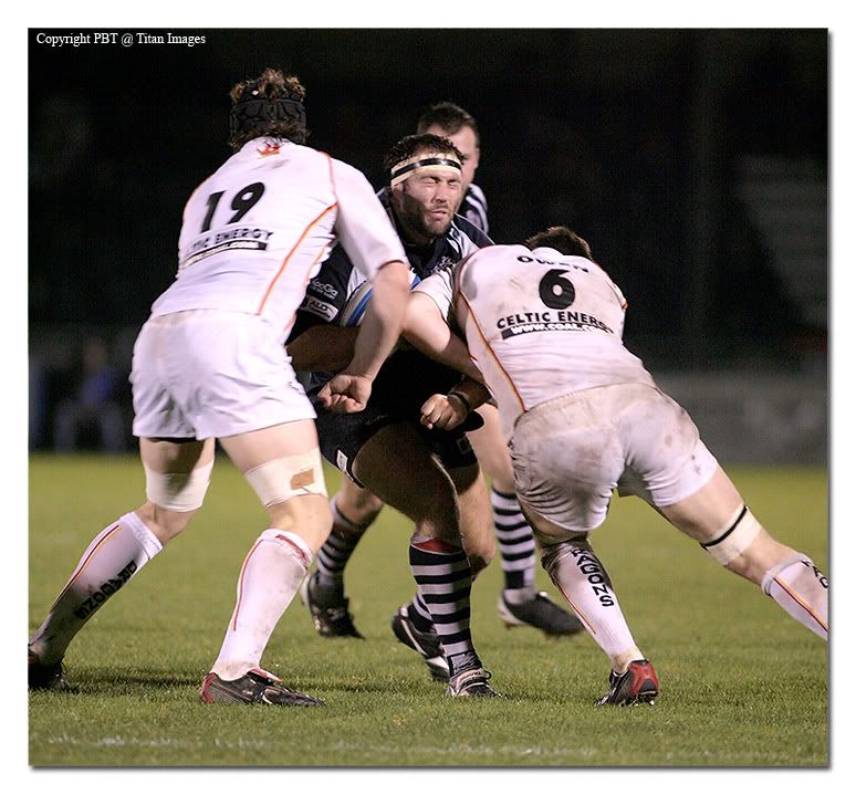 IMAGE: http://i63.photobucket.com/albums/h143/bristolpete2005/Bristol%20Rugby/PBT_TitanImages_BR27102006-4.jpg