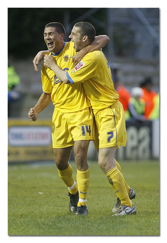 IMAGE: http://i63.photobucket.com/albums/h143/bristolpete2005/Clevedon/Picture046.jpg