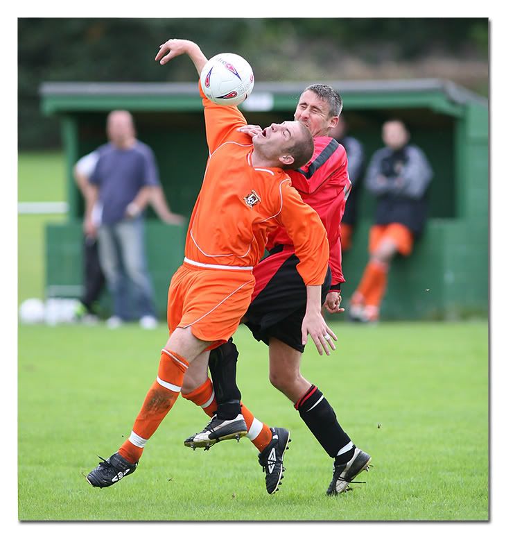 IMAGE: http://i63.photobucket.com/albums/h143/bristolpete2005/Henbury/TitanImages_HenburyvsHighridge2-38.jpg