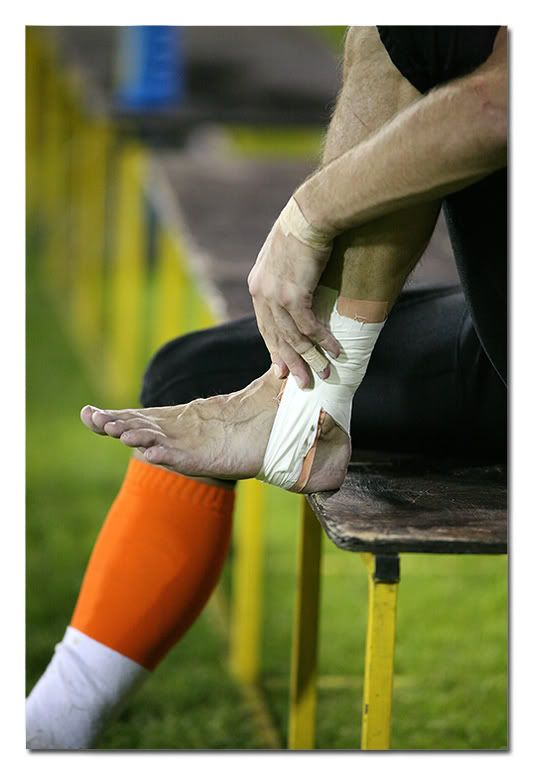 IMAGE: http://i63.photobucket.com/albums/h143/bristolpete2005/Peter_Tiley_UNiCOM_BritBowl20068.jpg