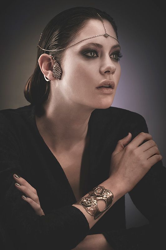  photo GinaMelosi-anaconda-madeofjewelry_zpsa0dfa646.jpg