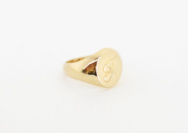  photo Jess-Hannah-pinky-signet-ring-madeofjewelry_zpsxes0qky0.jpg