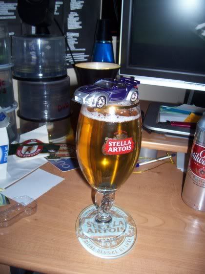 http://i63.photobucket.com/albums/h144/l2efused/350z-on-beer-glass.jpg