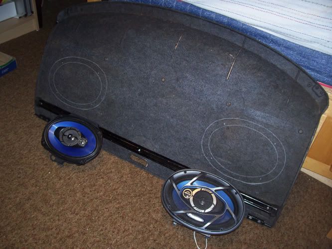 http://i63.photobucket.com/albums/h144/l2efused/hatchcoverspeaker/outlinewithspeakers.jpg