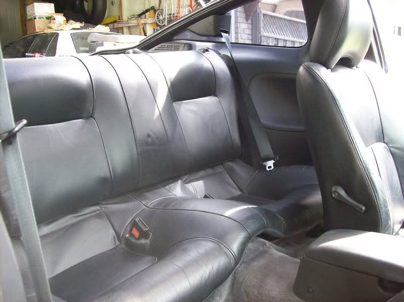 http://i63.photobucket.com/albums/h144/l2efused/little-bandit/seats/leather-rears1.jpg