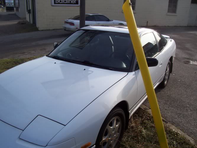 http://i63.photobucket.com/albums/h144/l2efused/whitehatch/frontsideview.jpg