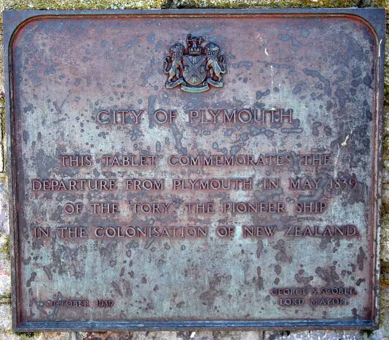 IMAGE: http://i63.photobucket.com/albums/h147/Col_M/Hoe%20walkabout/IMG_3536small.jpg