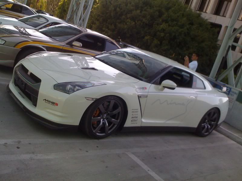 Mine's GTR will be the star of the movie Nice colection of hot cars