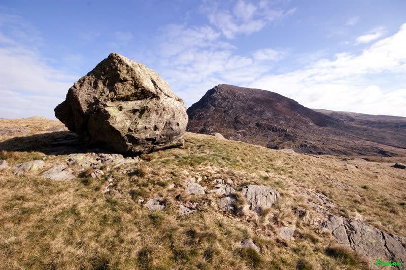 IMAGE: http://i63.photobucket.com/albums/h150/Fusion_2006/Glyderau/2W3.jpg