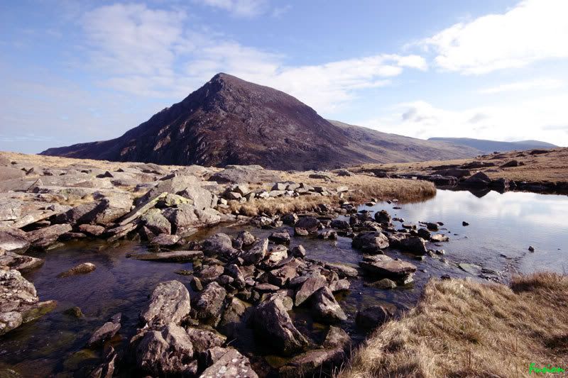 IMAGE: http://i63.photobucket.com/albums/h150/Fusion_2006/Glyderau/2W4.jpg