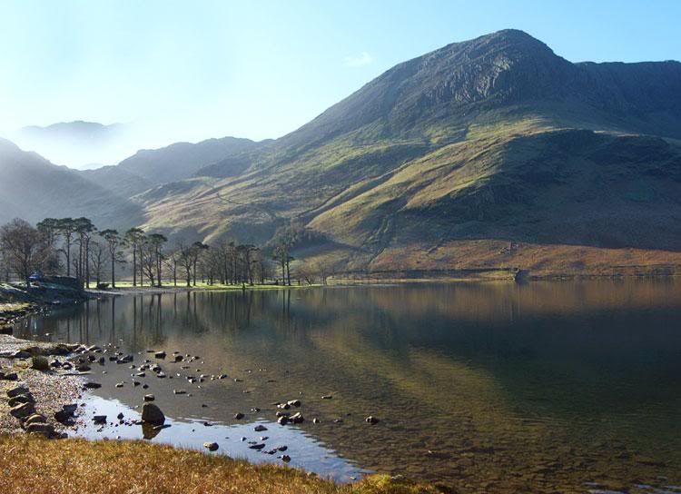 IMAGE: http://i63.photobucket.com/albums/h150/Fusion_2006/LAKES/lake4.jpg