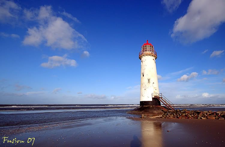 IMAGE: http://i63.photobucket.com/albums/h150/Fusion_2006/Wales/lh11.jpg