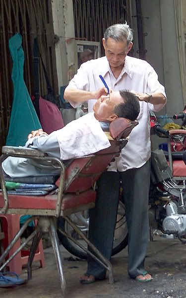 IMAGE: http://i63.photobucket.com/albums/h150/Fusion_2006/forap/52128518.jpg