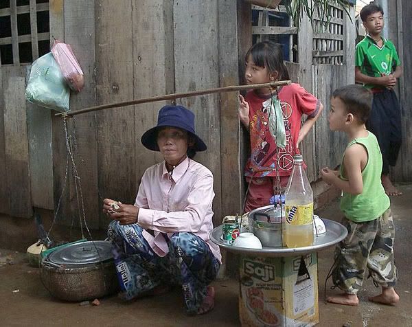 IMAGE: http://i63.photobucket.com/albums/h150/Fusion_2006/forap/52128523.jpg