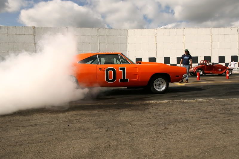 IMAGE: http://i63.photobucket.com/albums/h152/zilly_photos/RQ5P1751.jpg