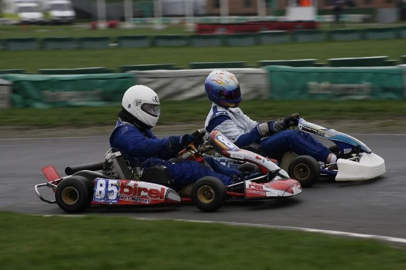 IMAGE: http://i63.photobucket.com/albums/h152/zilly_photos/karts/RQ5P4300.jpg