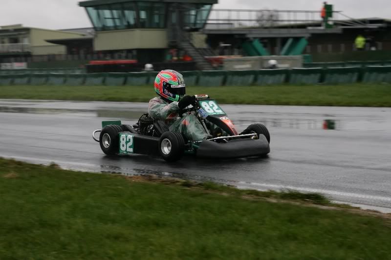 IMAGE: http://i63.photobucket.com/albums/h152/zilly_photos/karts/RQ5P4508.jpg