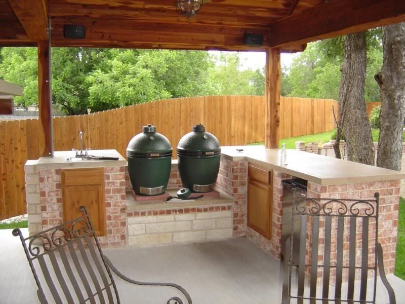 outdoor kitchen design with egg — Big Green Egg - EGGhead ...