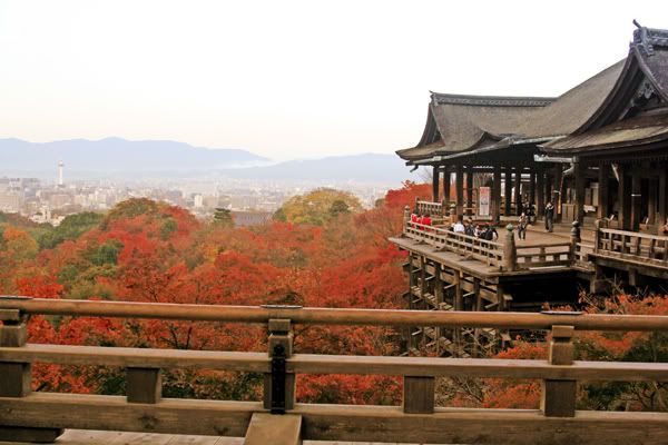 The famous view of Kiyomizu dera